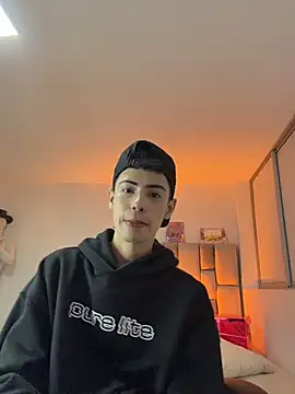 دردشة Sebastian_Reed الجنسية المباشرة