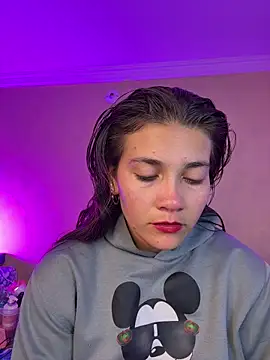 aurora_divine's Live XXX Chat