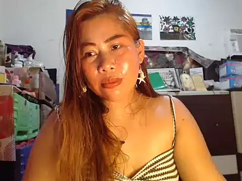 exotic_filipina_beauty élő XXX-chatje