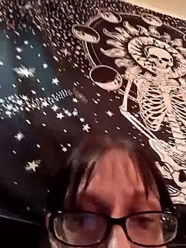 แชท XXX สดของ MetalGoddess