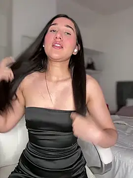 julieta_jhonss' Live XXX Chat