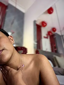 دردشة MiilaBlake الجنسية المباشرة