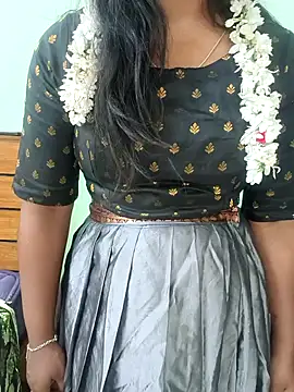 aathiratamil 在線直播表演