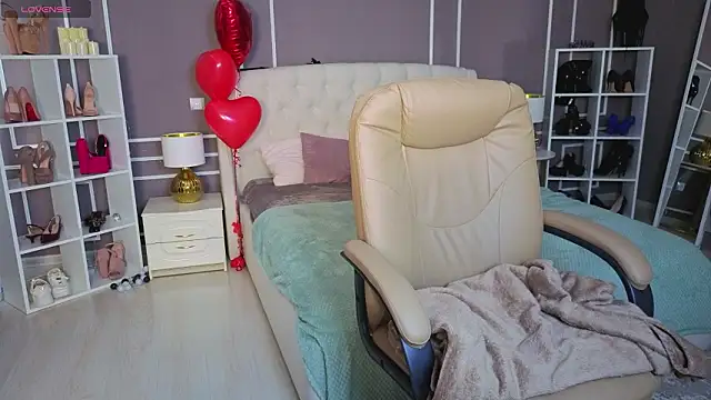 ElinaMotion Chat XXX live