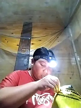 kussecka লাইভ XXX চ্যাট