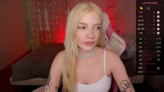 XXX chat uživo modela AnyaTaylor_