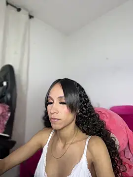 Miaa_Lovee69's Live XXX Chat