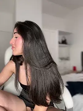 Show modela julieta_jhonss na web-kameri