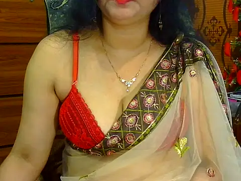 Horny_Doll24 Adlı Modelin Web Kamerası Şovu