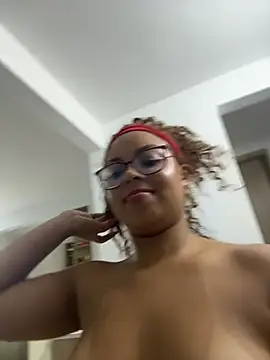 AlesiaCooper's Live XXX Chat