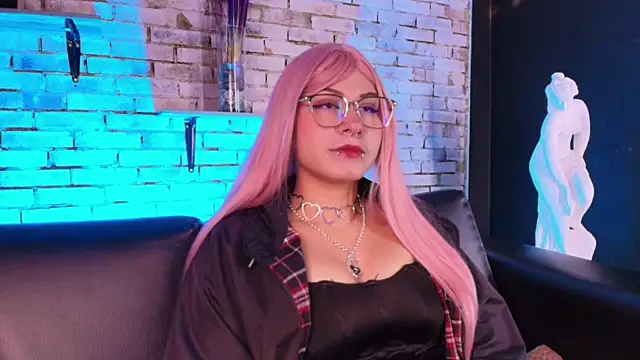 Czat XXX na żywo – kitty_malach