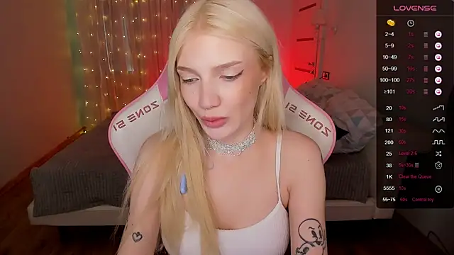 XXX chat uživo modela AnyaTaylor_