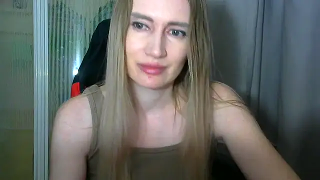 XXX chat uživo modela JessFoxxx