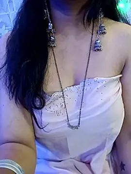 Show modela kindar-joy na web-kameri