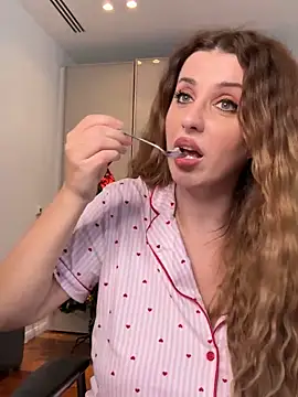 Chat +18 de RoxxyDallas ao vivo