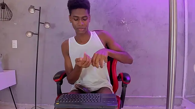 khris__evans webcam show