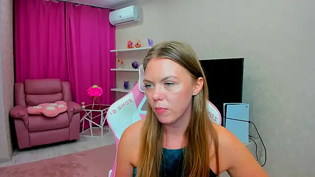 Chat +18 de Strawberrye ao vivo