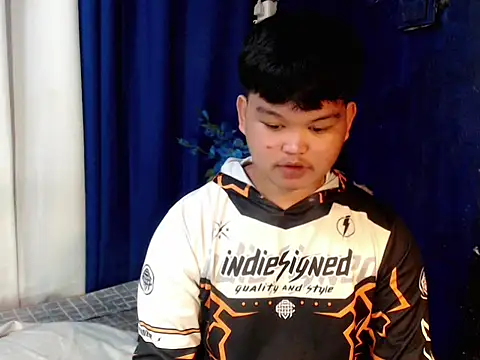 Rain_cum's Live XXX Chat