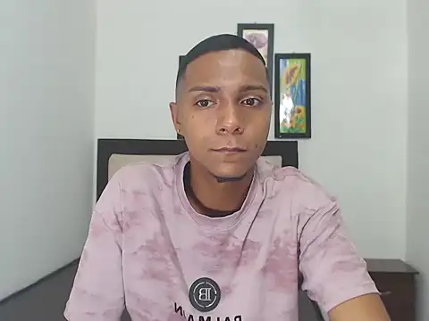 hotboyluxe Chat XXX live