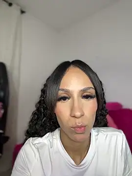 Miaa_Lovee69 webcam show