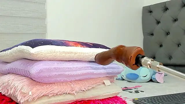 Elizabeth_18_ Adlı Modelin Canlı XXX Sohbeti