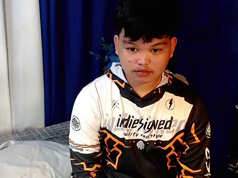 Rain_cum Pertunjukan Webcam