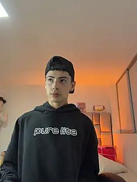 Chat +18 de Sebastian_Reed ao vivo