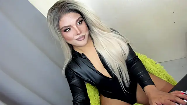 Saphira_Luxx 라이브 XXX 채팅