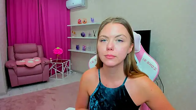 Strawberryen Live XXX chat