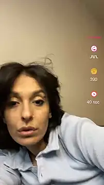 Show modela Piggiteablacktea na web-kameri