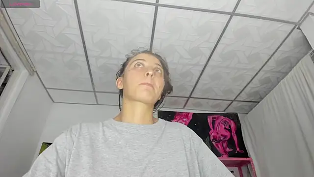 mariecam420: απευθείας συνομιλία ΧΧΧ