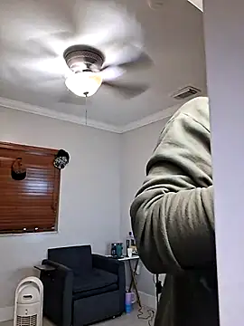 Chat +18 de Zander823 ao vivo