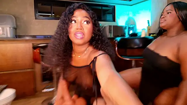 kaylie_mitchel: онлайн-секс-чат