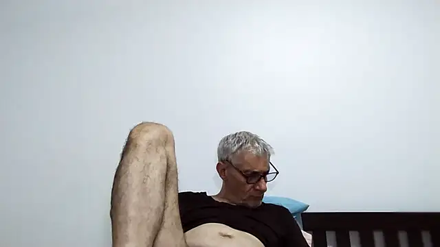 BIGUNCUTHARDCOCK's Live XXX Chat