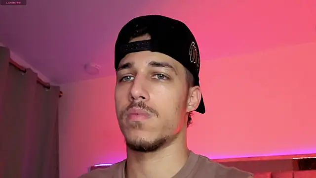 orionblaze69_'s Live XXX Chat