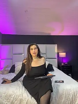 Samantha_Milf__ Obrolan Langsung XXX