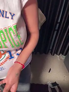 Lucky_Floran Webbikameraesitys