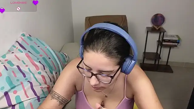 blue__moon_ Live XXX Chat