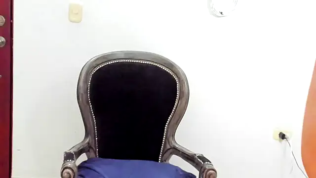 __Emma__11__Lecat_ – Naživo XXX chat