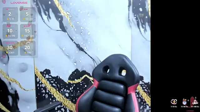 Show modela alicee__mature na web-kameri