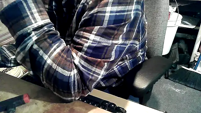 Oldmanphlwiss Chat XXX live