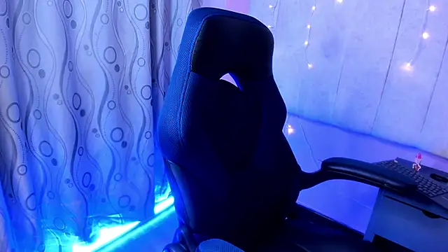 Dakashyten Live XXX Chat