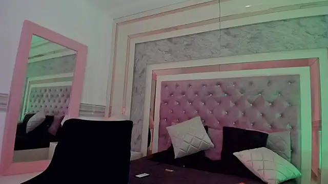 Adonis_hot Pertunjukan Webcam