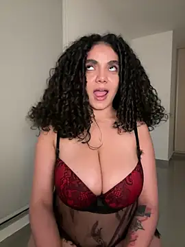 Curlyierr Live XXX Chat
