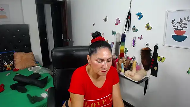 แชท XXX สดของ mature_bigboobs10