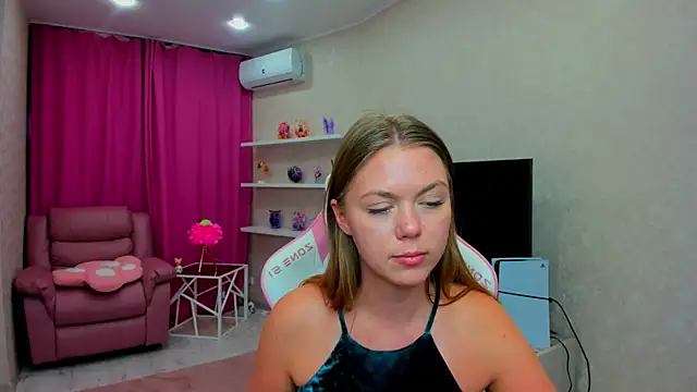 دردشة Strawberrye الجنسية المباشرة