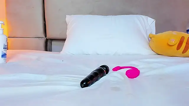 แชท XXX สดของ isabel_sofiaa