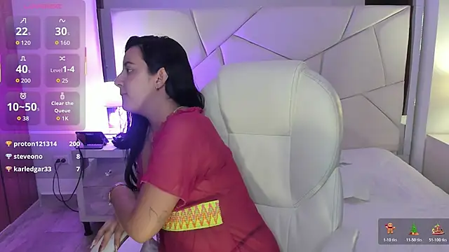 Chat +18 de Natasha_Kiim_ ao vivo