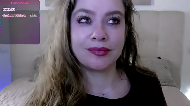 دردشة PetersEmily الجنسية المباشرة