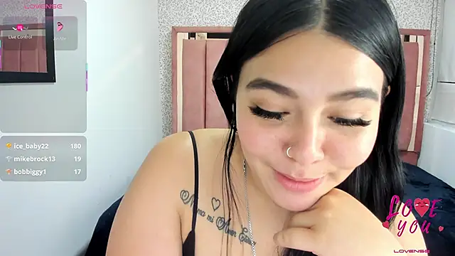 Kelly__Hot_ 现场XXX聊天